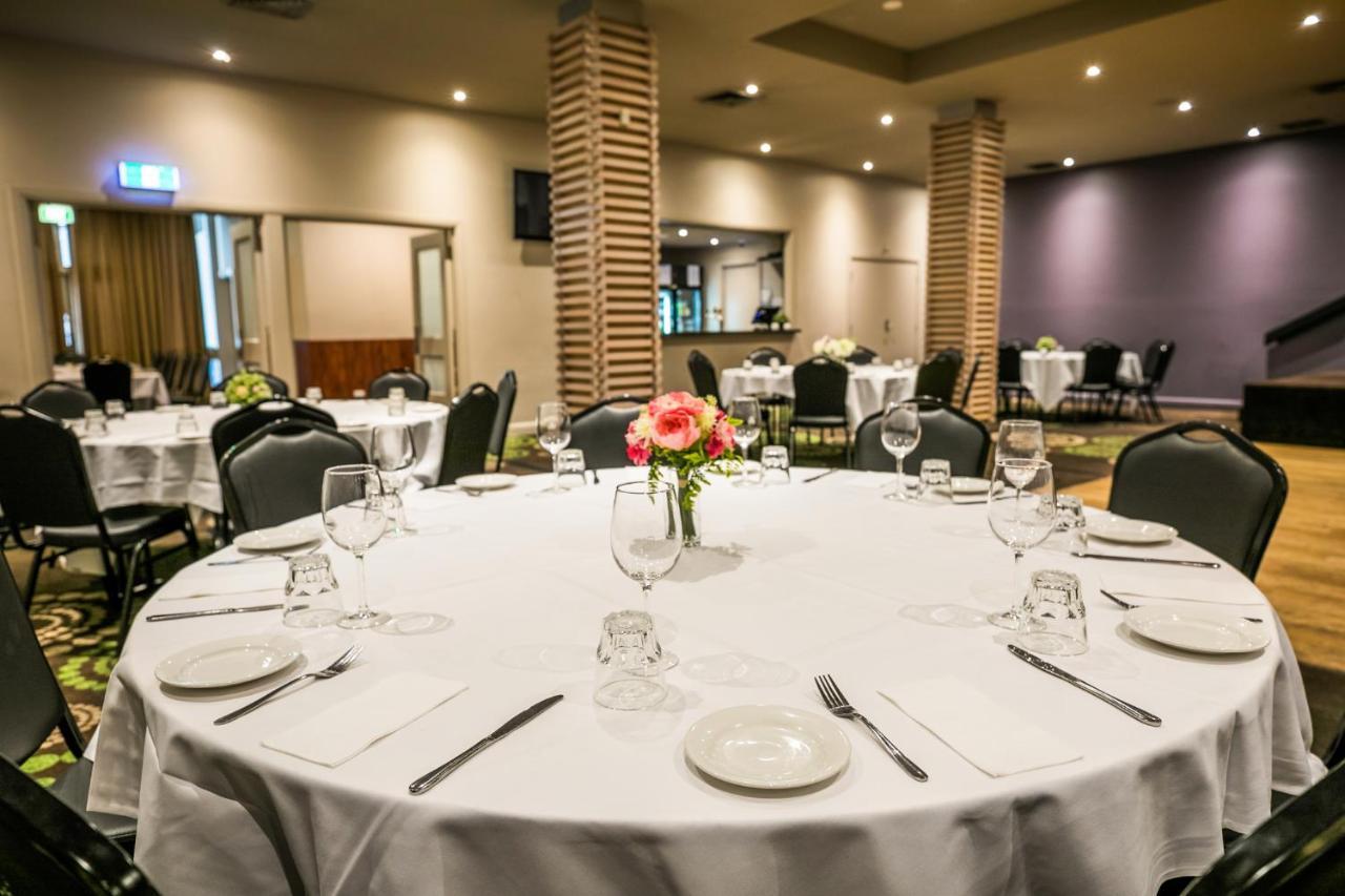 Nightcap At Waltzing Matilda Hotel Springvale Extérieur photo