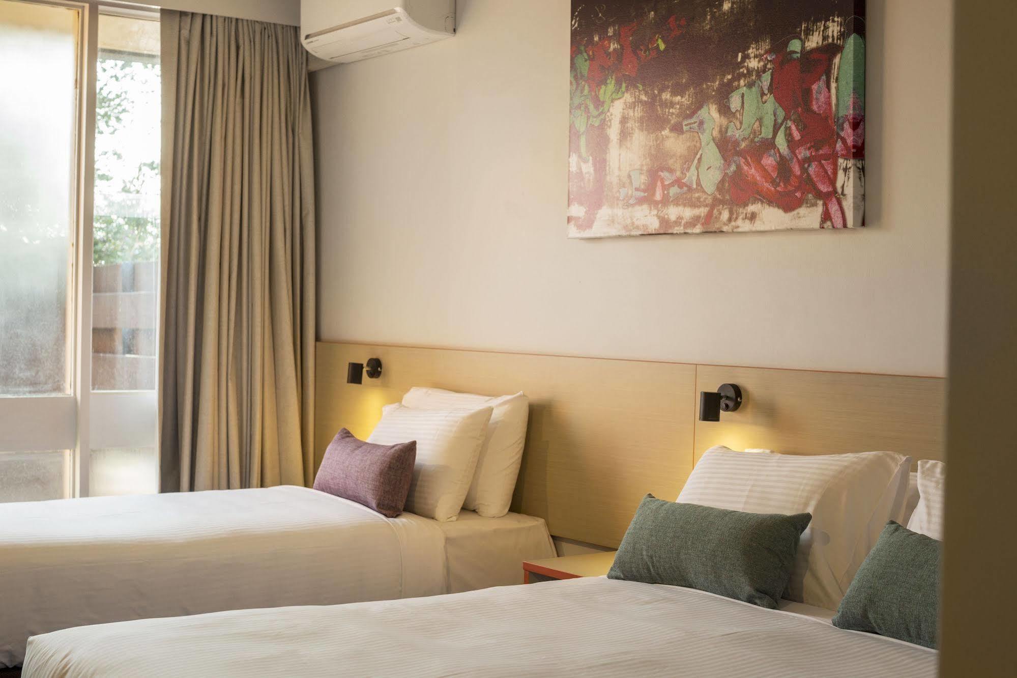 Nightcap At Waltzing Matilda Hotel Springvale Extérieur photo